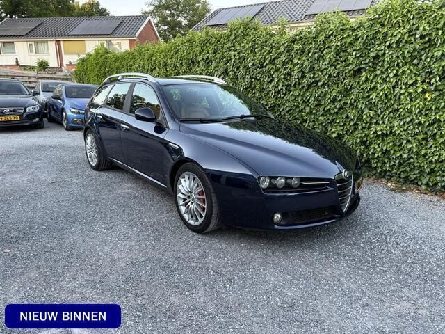 Blauw Gebruikt 2012 Alfa Romeo 159 Ti Stationwagen | € 5.945 - Afbeelding 1/4