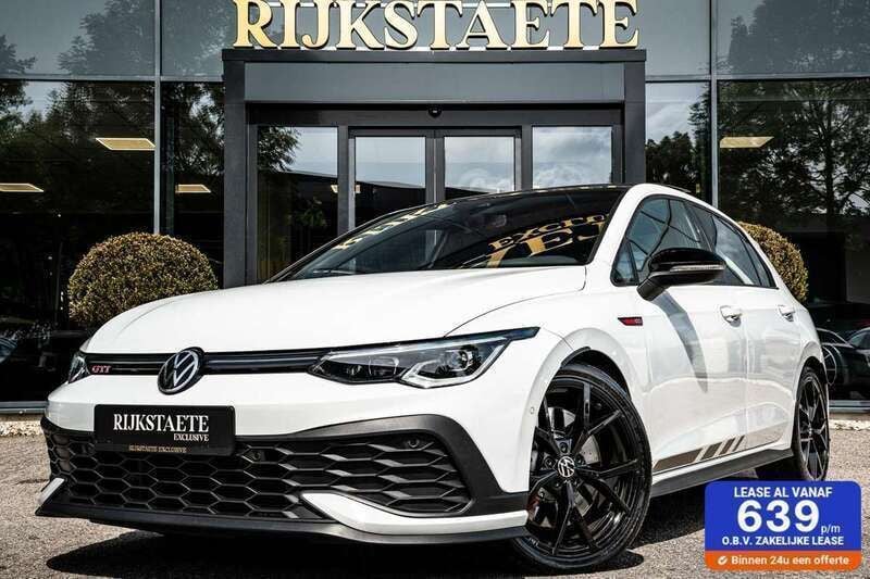 Wit, metallic lak Gebruikt 2023 VW Golf VIII GTI Hatchback | € 39.900 (Eerlijke prijs) - Afbeelding 1/4