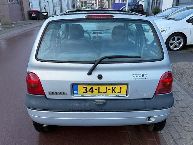 Occasion Renault Twingo 58 PK (42 kW) 2003 Grijs (metallic) Hatchback