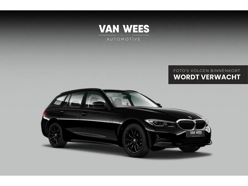 Zwart Occasion 2021 BMW 320 Executive Stationwagen | € 20.950 (Super prijs) - Afbeelding 1/3