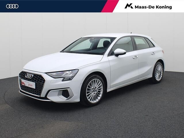Wit Gebruikt 2021 Audi A3 Sportback Advanced Hatchback | € 26.440 (Goede deal) - Afbeelding 1/4