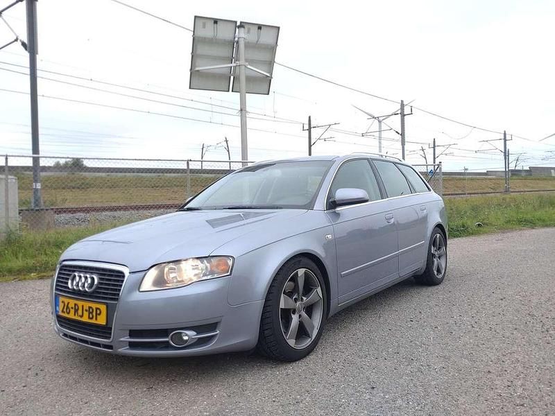 Grijs Gebruikt 2005 Audi A4 Proline Stationwagen | € 2.999 (Duur) - Afbeelding 1/4