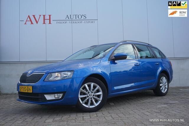 Blauw Gebruikt 2014 Skoda Octavia Ambition Stationwagen | € 8.950 (Eerlijke prijs) - Afbeelding 1/4