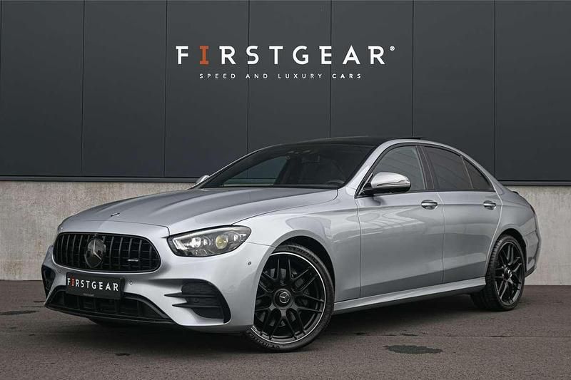 Zilver, metallic lak Gebruikt 2020 Mercedes E300 Business Sedan | € 42.900 (Iets duurder) - Afbeelding 1/4