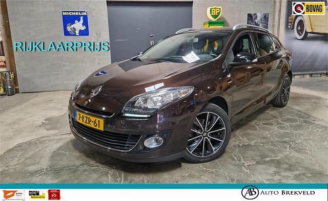 Bruin Occasion 2013 Renault Mégane GrandTour Bose Edition Stationwagen | € 5.750 (Duur) - Afbeelding 1/4