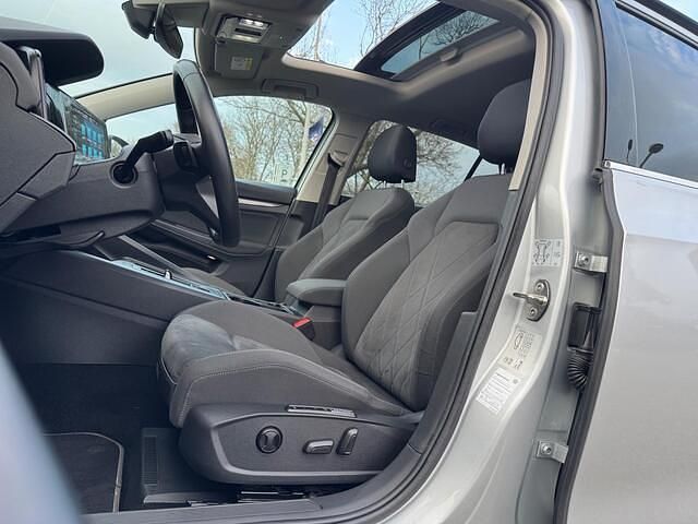 Occasion VW Golf VIII Style 150 PK (110 kW) 2020 Grijs Hatchback