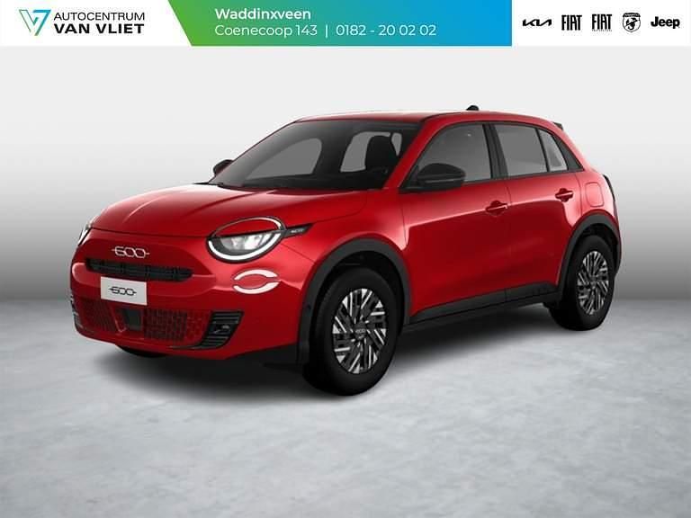 Rosso passione (rood mica) Nieuw 2026 Fiat 600 SUV | € 29.799 - Afbeelding 1/4