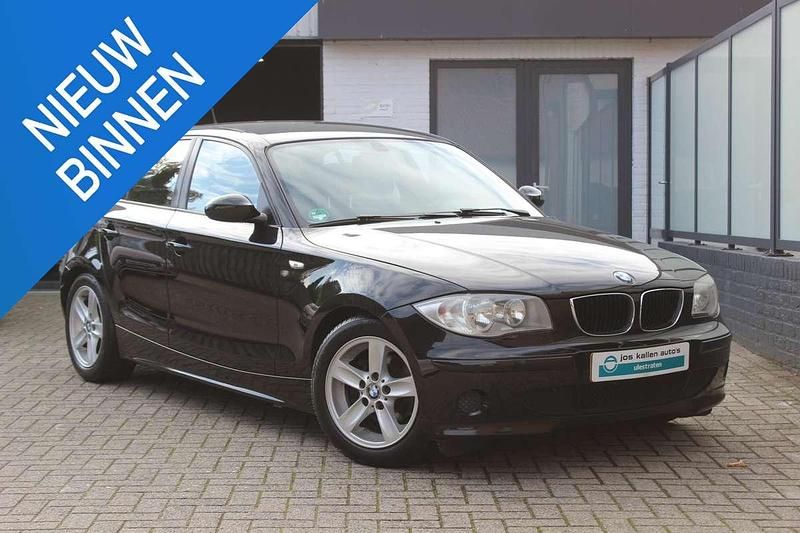 Zwart Gebruikt 2007 BMW 116 Hatchback | € 2.450 (Goede deal) - Afbeelding 1/4