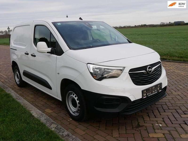 Wit Gebruikt 2020 Opel Combo Edition Van | € 5.999 (Goede deal) - Afbeelding 1/3