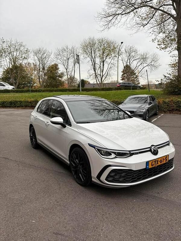 Gebruikt 2023 VW e-Golf Hatchback | € 27.500 (Eerlijke prijs) - Afbeelding 1/4