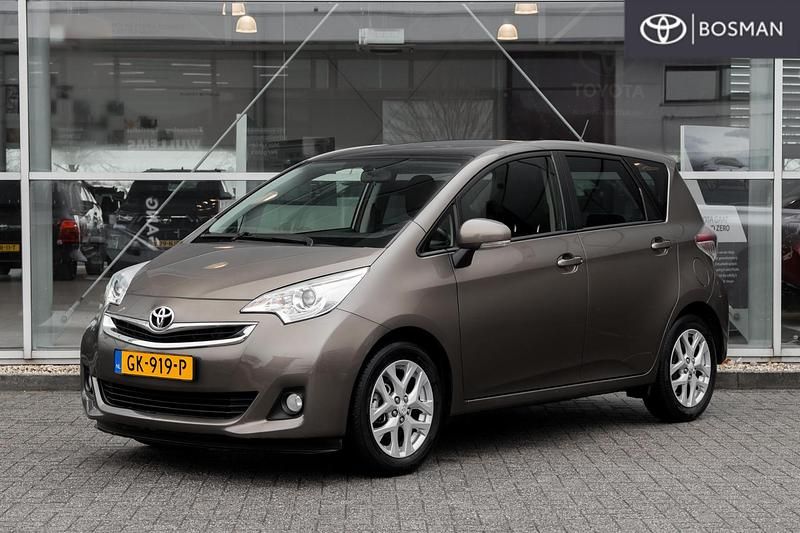 Occasion Toyota Verso-S Trend 99 PK (72 kW) 2015 Bruin MPV