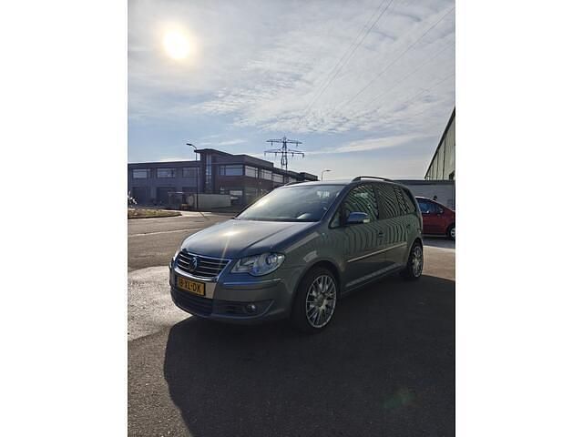 Occasion VW Touran Highline 140 PK (102 kW) 2007 Grijs MPV