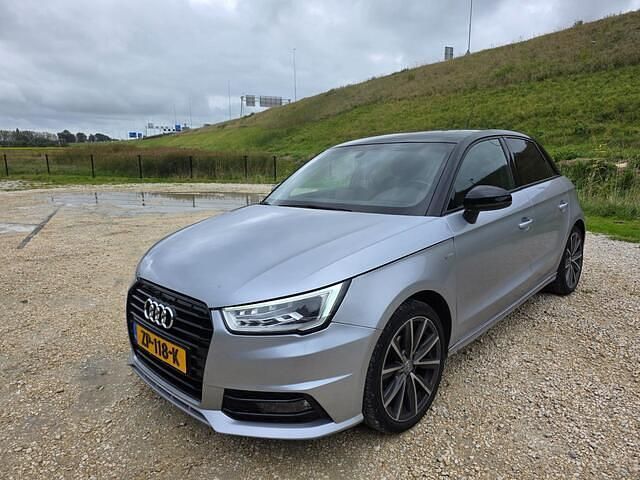 Occasion Audi A1 Sportback Sport 90 PK (66 kW) 2015 Grijs (metallic) Hatchback