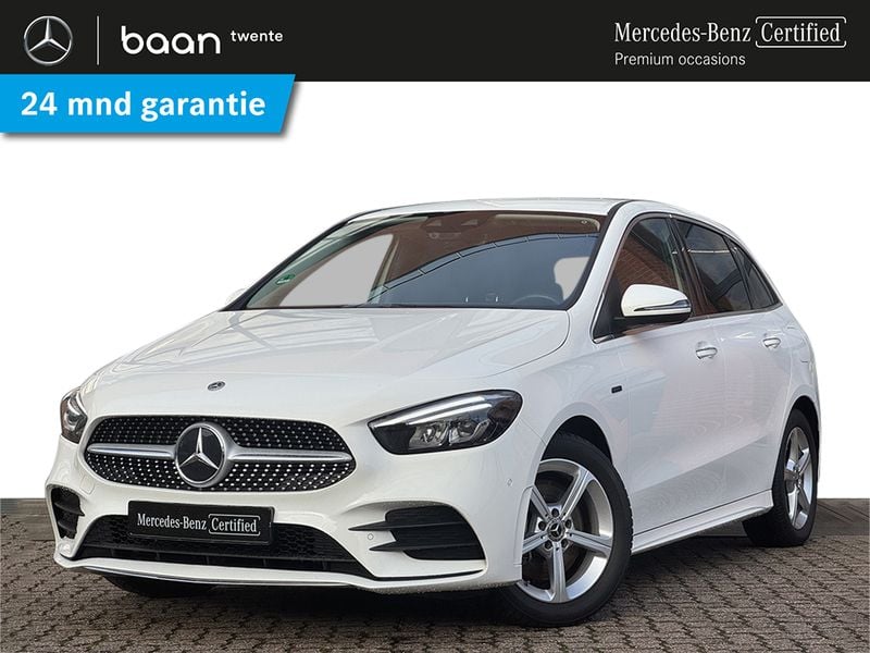 Wit Gebruikt 2021 Mercedes B250e AMG line MPV | € 36.850 - Afbeelding 1/4