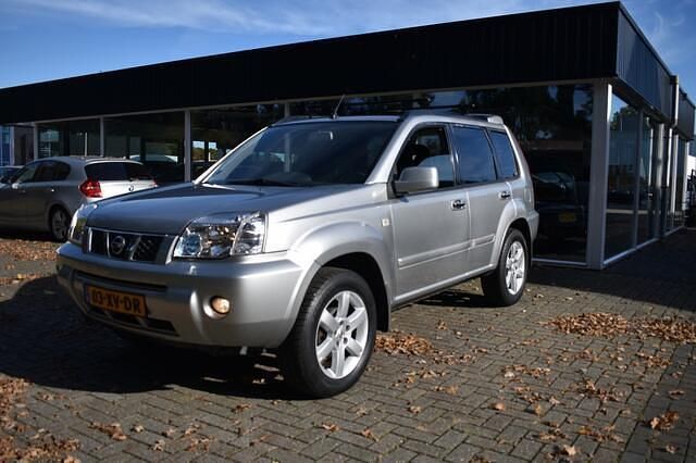 Grijs Gebruikt 2007 Nissan X-Trail Style Edition SUV | € 3.750 (Goede deal) - Afbeelding 1/4