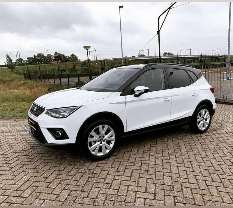 Wit Gebruikt 2019 Seat Arona Style SUV | € 9.600 (Goede deal) - Afbeelding 1/4