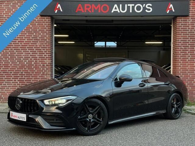 Zwart Gebruikt 2021 Mercedes CLA180 AMG Sedan | € 29.750 - Afbeelding 1/4