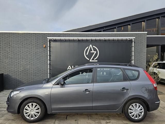 Grijs Occasion 2010 Hyundai i30 Dynamiq Hatchback | € 2.950 (Eerlijke prijs) - Afbeelding 1/4