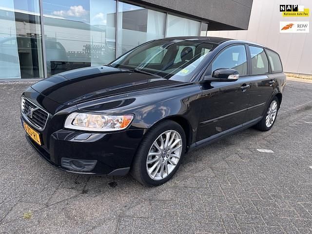 Zwart Gebruikt 2008 Volvo V50 Stationwagen | € 2.199 (Eerlijke prijs) - Afbeelding 1/4