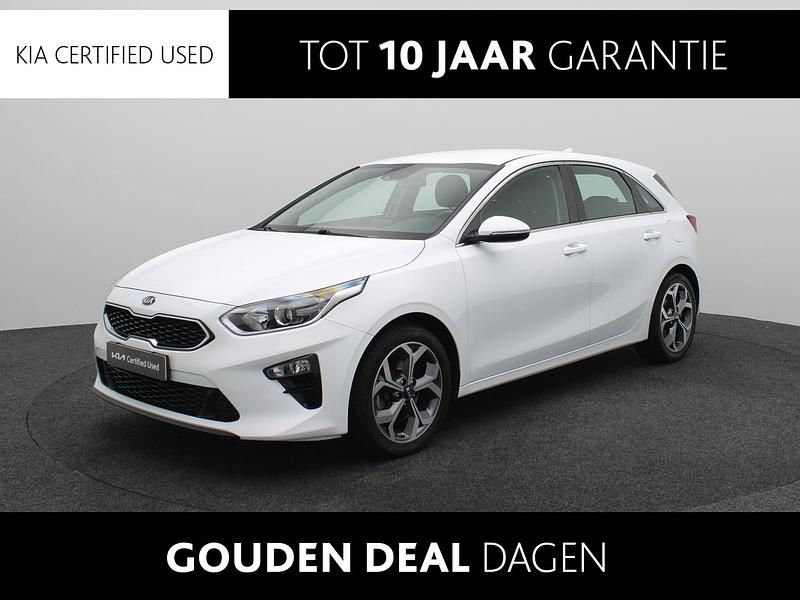 Wit Gebruikt 2019 Kia Ceed Hatchback | € 17.440 (Iets duurder) - Afbeelding 1/2