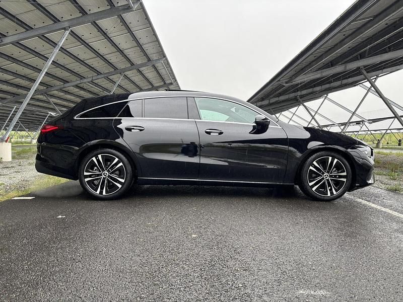Occasion Mercedes CLA180 Shooting Brake Luxury 136 PK (100 kW) 2025 Zwart Stationwagen