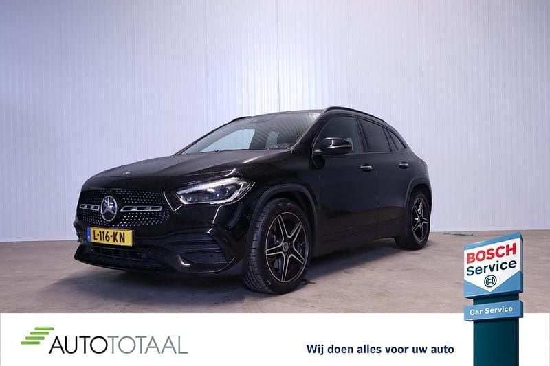 Zwart Gebruikt 2021 Mercedes GLA180 Business SUV | € 34.400 (Eerlijke prijs) - Afbeelding 1/3