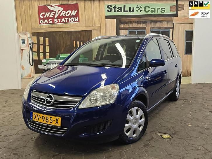 Blauw Gebruikt 2009 Opel Zafira Essentia MPV | € 4.750 (Duur) - Afbeelding 1/3
