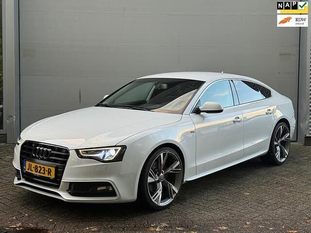 Wit Gebruikt 2016 Audi A5 Sportback S-Line Hatchback | € 16.949 (Iets duurder) - Afbeelding 1/4