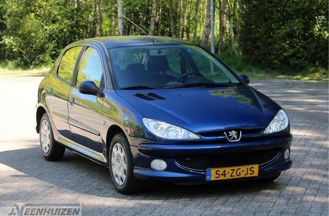 Blauw Gebruikt 2008 Peugeot 206 Forever Hatchback | € 1.999 (Eerlijke prijs) - Afbeelding 1/4