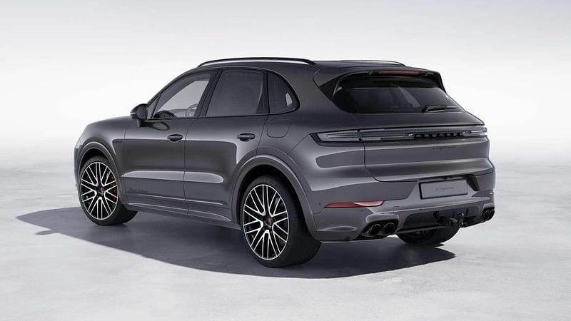 Nieuw Porsche Cayenne S E-Hybrid Black Edition 519 PK (381 kW) 2025 Grijs SUV
