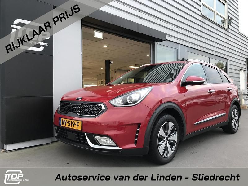 Rood Gebruikt 2017 Kia Niro SUV | € 15.950 (Eerlijke prijs) - Afbeelding 1/4