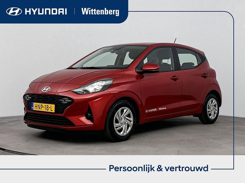 Rood Gebruikt 2025 Hyundai i10 Comfort Hatchback | € 24.945 (Iets duurder) - Afbeelding 1/4