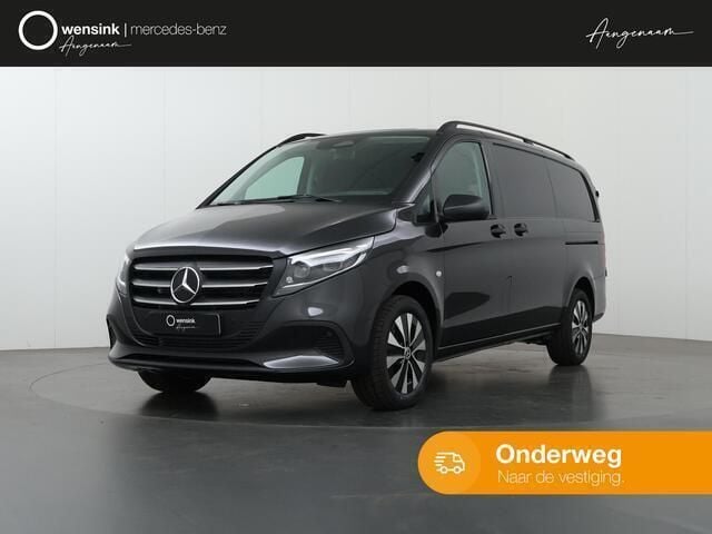 Grijs Nieuw 2025 Mercedes Vito Van | € 70.950 (Duur) - Afbeelding 1/4