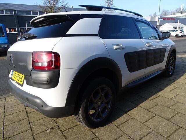 Occasion Citroën C4 Shine 82 PK (60 kW) 2016 Wit (metallic) SUV