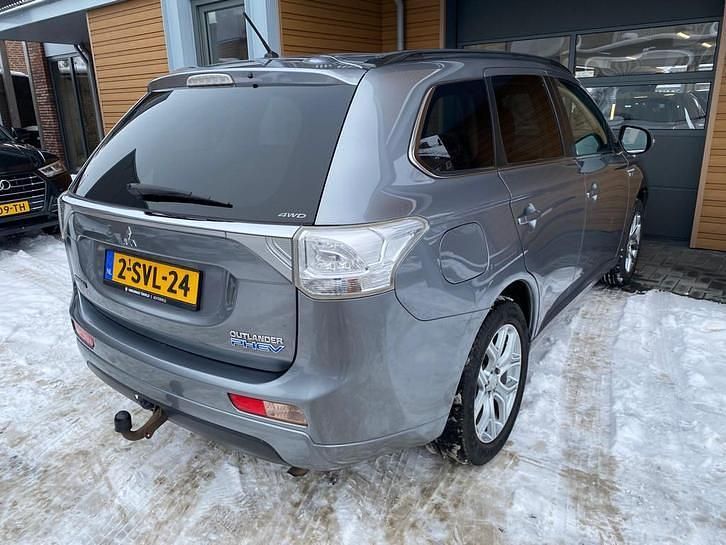 Occasion Mitsubishi Outlander Instyle 135 PK (99 kW) 2013 Grijs SUV