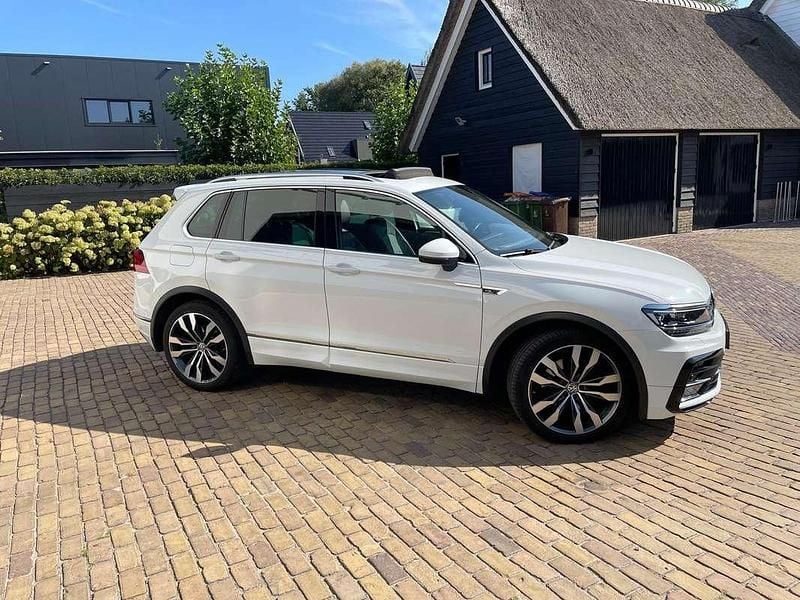 Wit Gebruikt 2018 VW Tiguan R-line SUV | € 28.500 (Goede deal) - Afbeelding 1/4