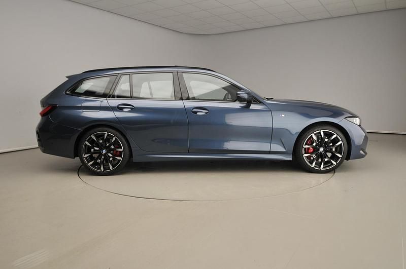 Occasion BMW 330 M Sport 286 PK (210 kW) 2025 Blauw Stationwagen