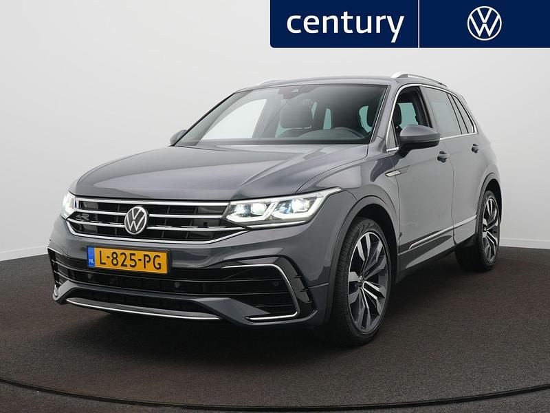 Grijs Occasion 2021 VW Tiguan R-line SUV | € 32.900 (Super prijs) - Afbeelding 1/4