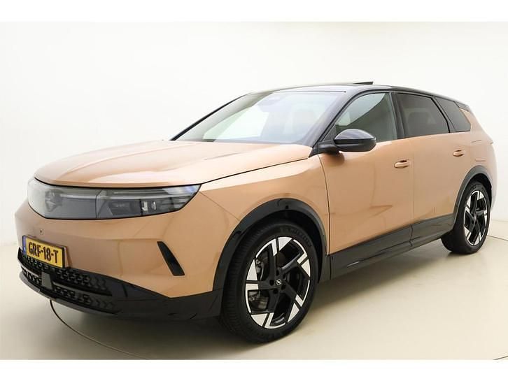 Bruin Gebruikt 2024 Opel Grandland Electric SUV | € 37.645 (Eerlijke prijs) - Afbeelding 1/4