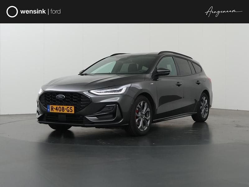Grijs Gebruikt 2022 Ford Focus ST-Line Stationwagen | € 19.435 (Eerlijke prijs) - Afbeelding 1/4