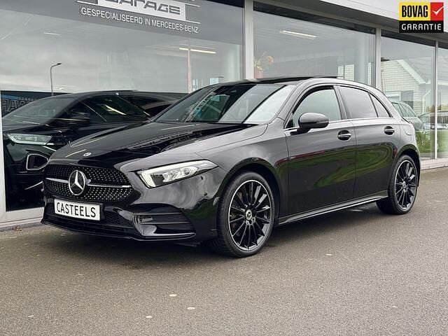 Hatchback Gebruikt 2022 Mercedes A250 AMG line Hatchback | € 32.950 (Eerlijke prijs) - Afbeelding 1/3