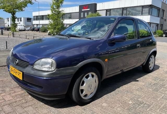 Blauw Gebruikt 2000 Opel Corsa Hatchback | € 1.249 (Eerlijke prijs) - Afbeelding 1/4