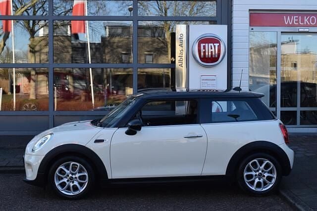 Occasion Mini Cooper Business 136 PK (100 kW) 2017 Wit Hatchback