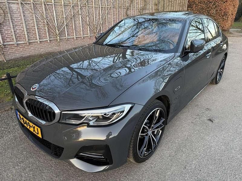 Occasion BMW 330 M Sport 184 PK (135 kW) 2022 Grijs Sedan