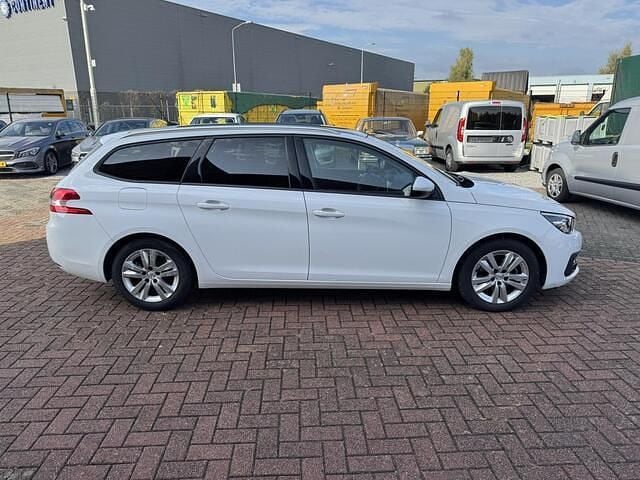 Occasion Peugeot 308 SW 110 PK (80 kW) 2019 Wit Stationwagen