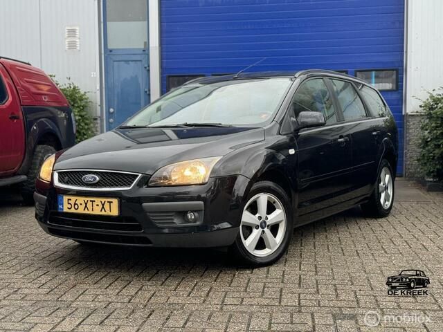 Zwart Gebruikt 2007 Ford Focus Ambiente Stationwagen | € 1.495 (Eerlijke prijs) - Afbeelding 1/4