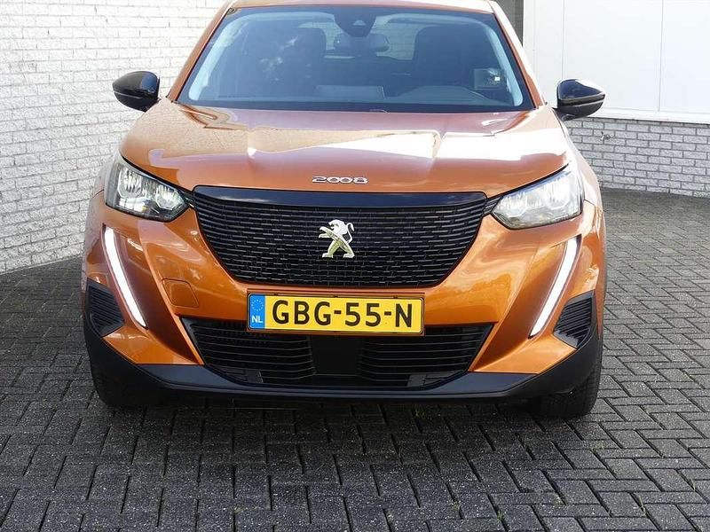 Occasion Peugeot 2008 Active 131 PK (96 kW) 2022 Oranje SUV