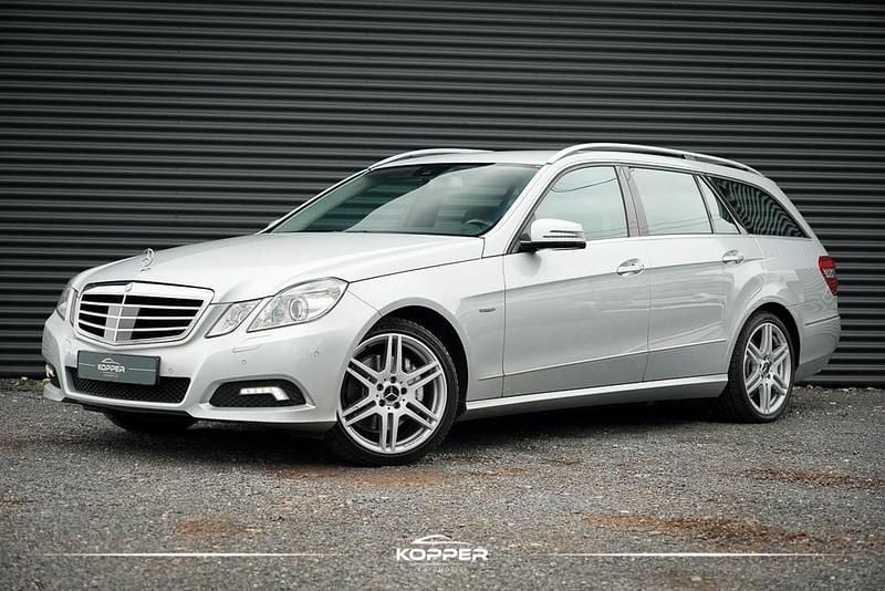 Grijs Gebruikt 2010 Mercedes E350 Avantgarde Stationwagen | € 16.750 (Eerlijke prijs) - Afbeelding 1/4