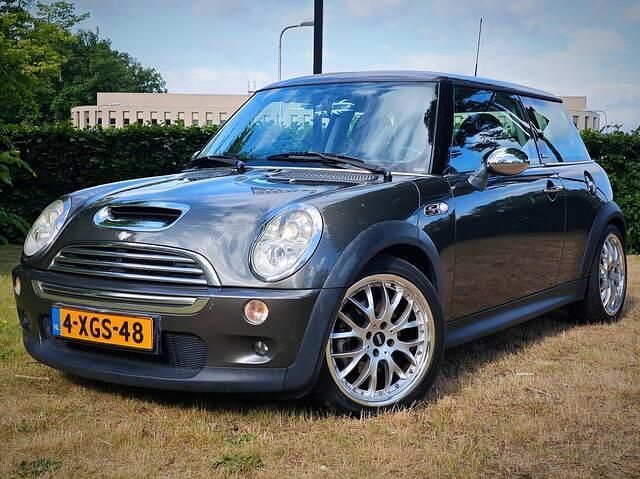 Grijs Gebruikt 2007 Mini Cooper S Hatchback | € 3.950 (Eerlijke prijs) - Afbeelding 1/4