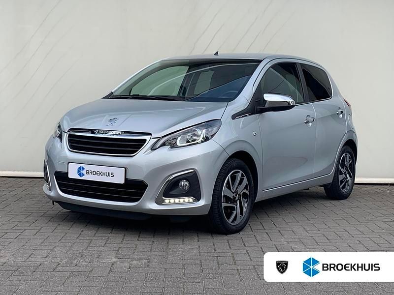 Grijs Gebruikt 2020 Peugeot 108 Allure Hatchback | € 11.494 (Iets duurder) - Afbeelding 1/4